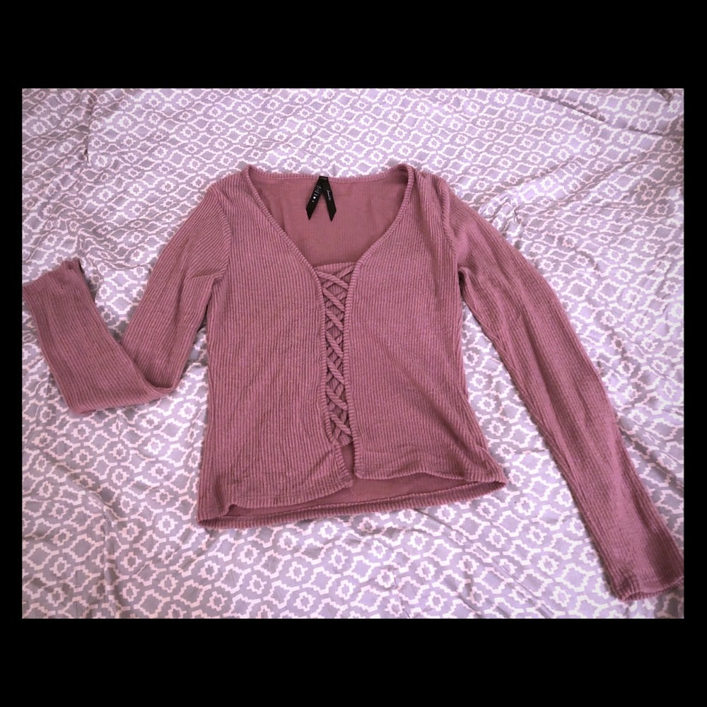 💕Luna Chix Cropped Shirt 💕